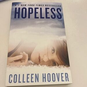 Hopeless (book) by Colleen Hoover